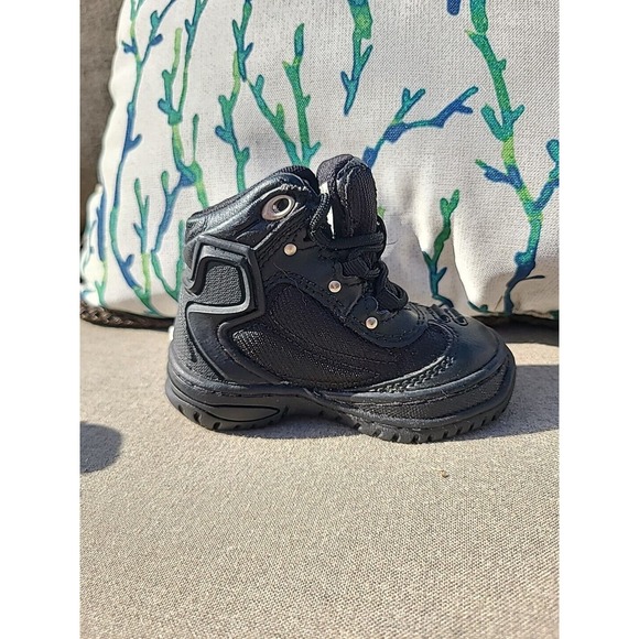 Timberland Black Baby Combat Boots - Size 4C Leather - Picture 6 of 10